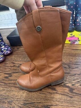 Frye Melissa Boots size 4 girls  ￼